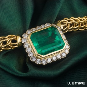 Wempe Yellow Gold Emerald and Diamond Necklace